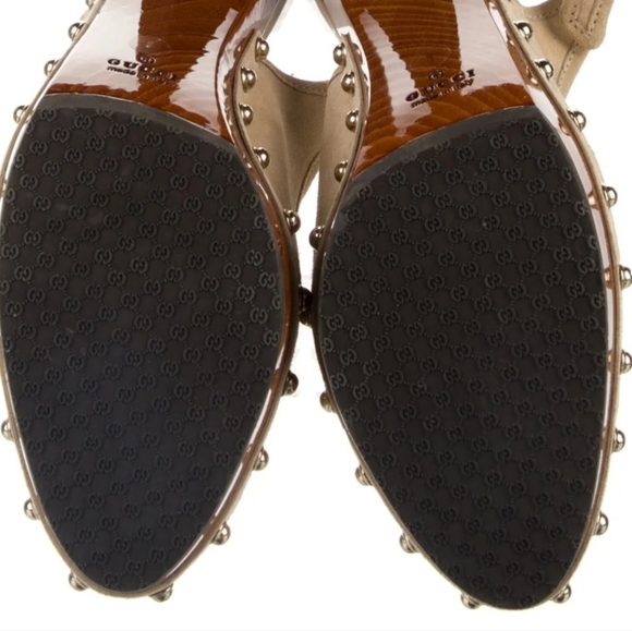 Gucci Ivory Suede Slingback w/platform - Picture 5 of 16